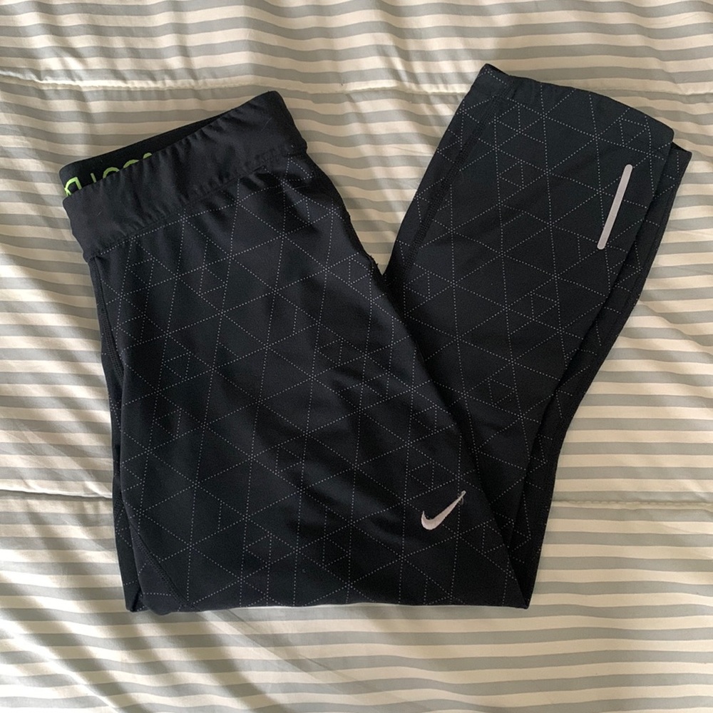 NIKE dri-fit cropped legging